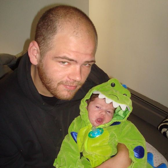 Meet your Posher, Travis - Picture 1 of 1